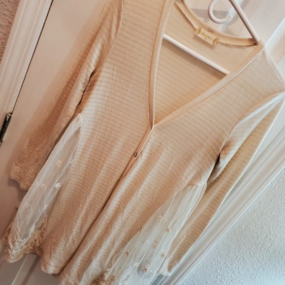 Altar'd State Mixed Media/Lace Cardigan - Picture 4 of 11